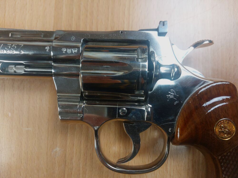 Colt, USA Python, Nickel