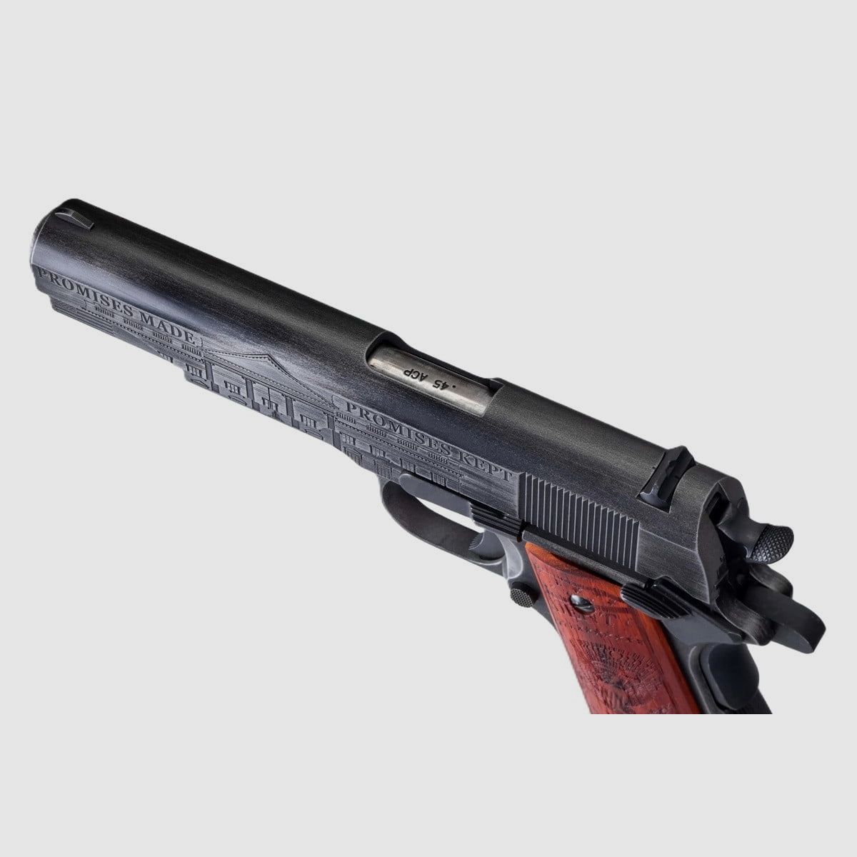 Auto-Ordnance 1911A1 Trump 5″ Salva l'America .45 ACP