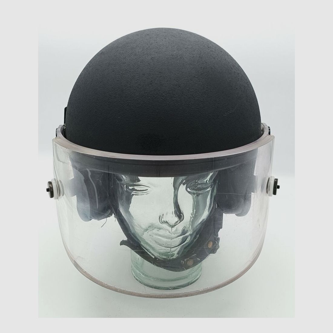 Elmetto di polizia Schuberth P100 in Kevlar con visiera balistica