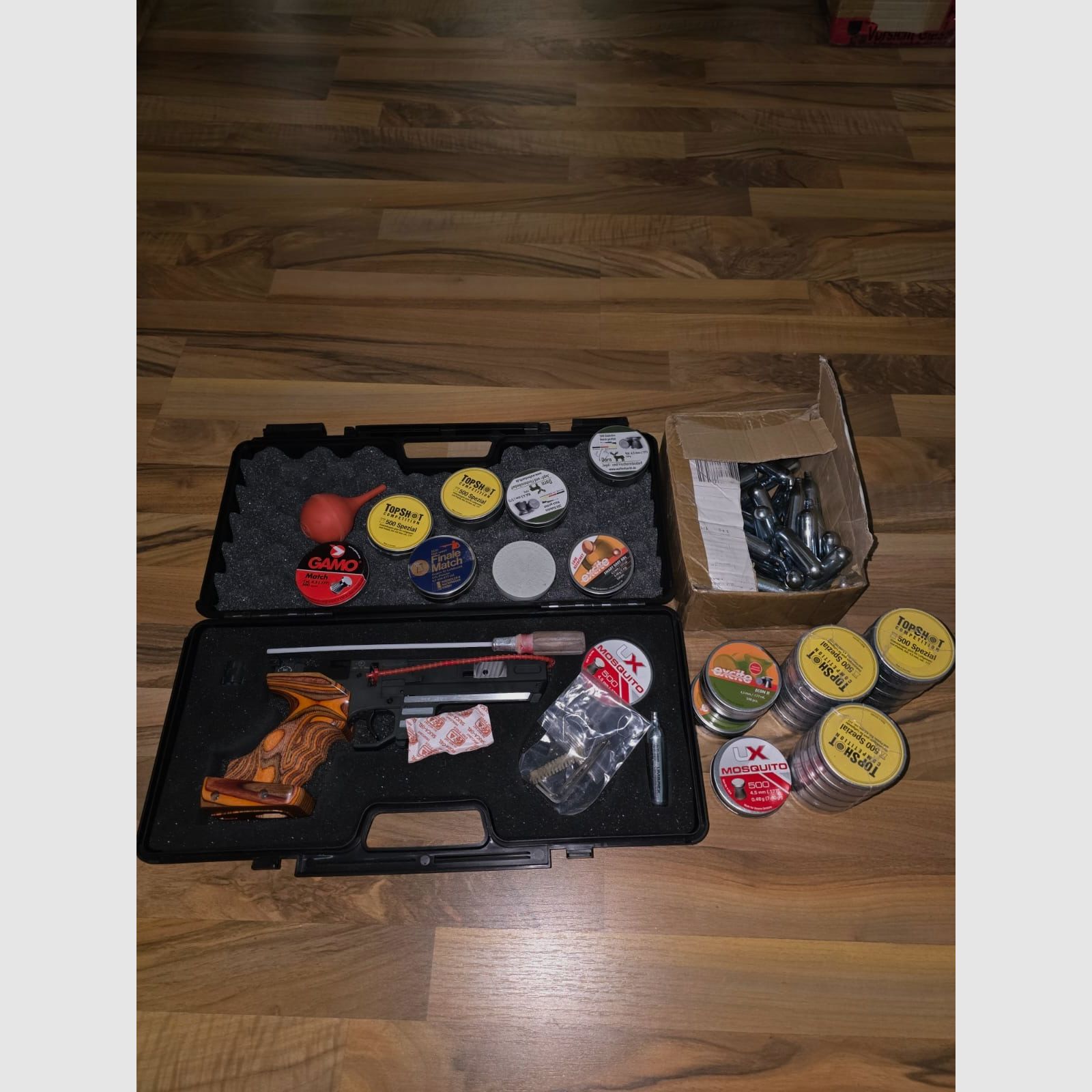 Twinmaster Traine mit Holz Schaft 4,5mm und viel Zubehör  VB Preis 