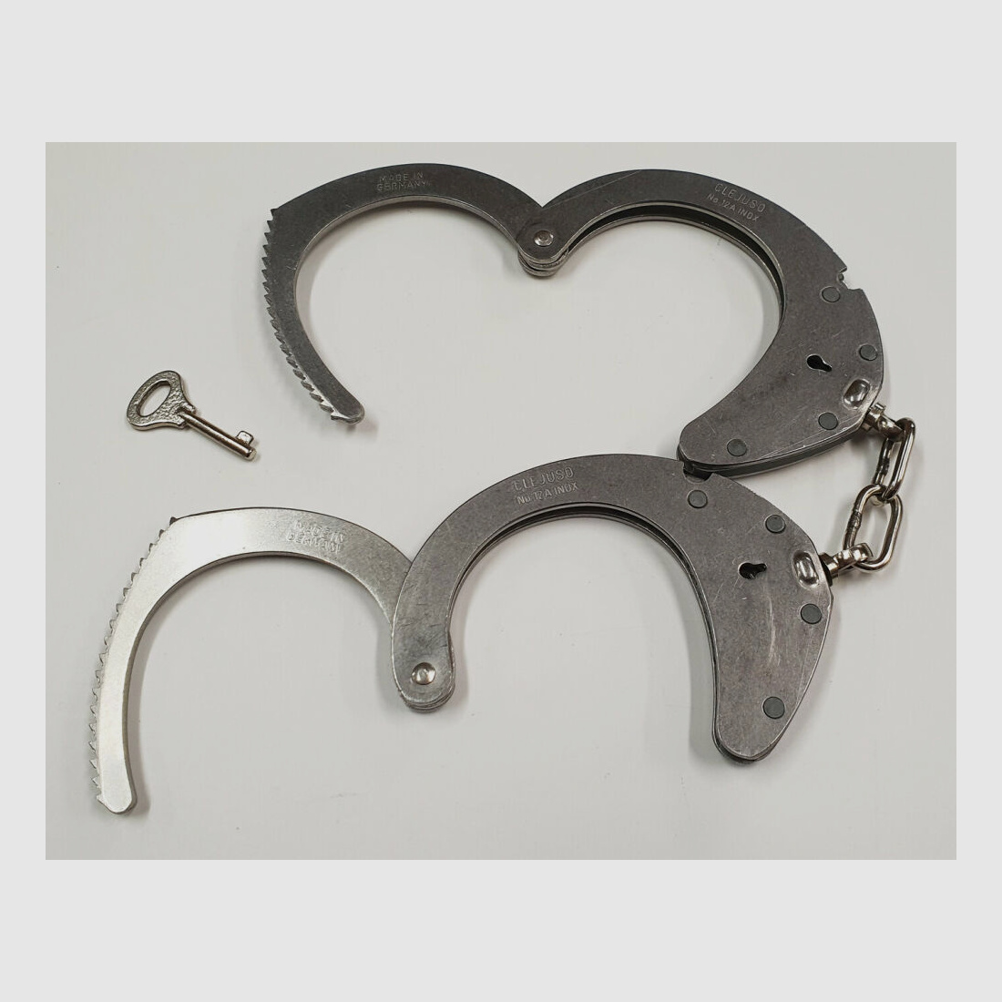 CLEJUSO Clemen & Jung e.K. Handcuff CLEJUSO No. 12 A INOX large, stainless steel handcuff, Made in Germany, used