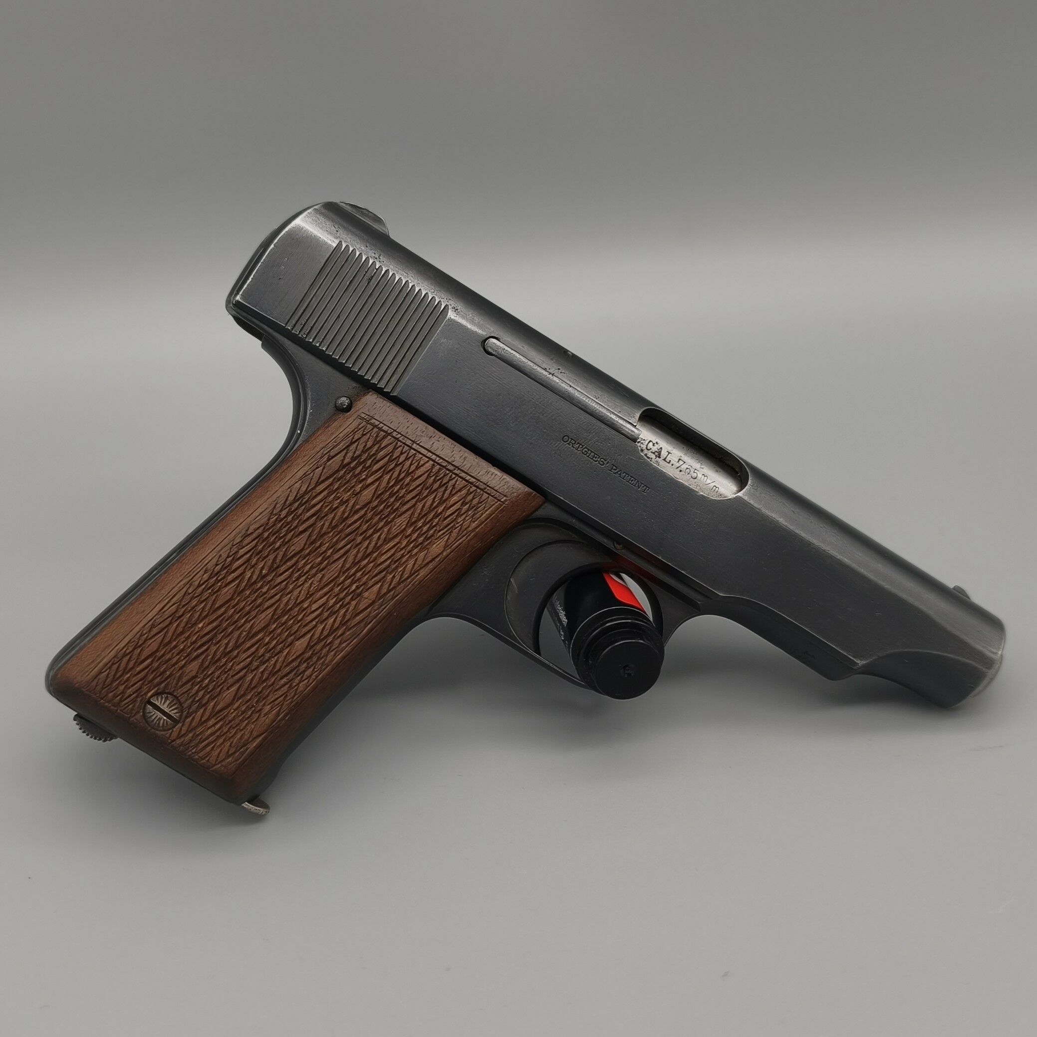 Niemieckie dzieła Ortgies Pistolet 7,65mm Browning