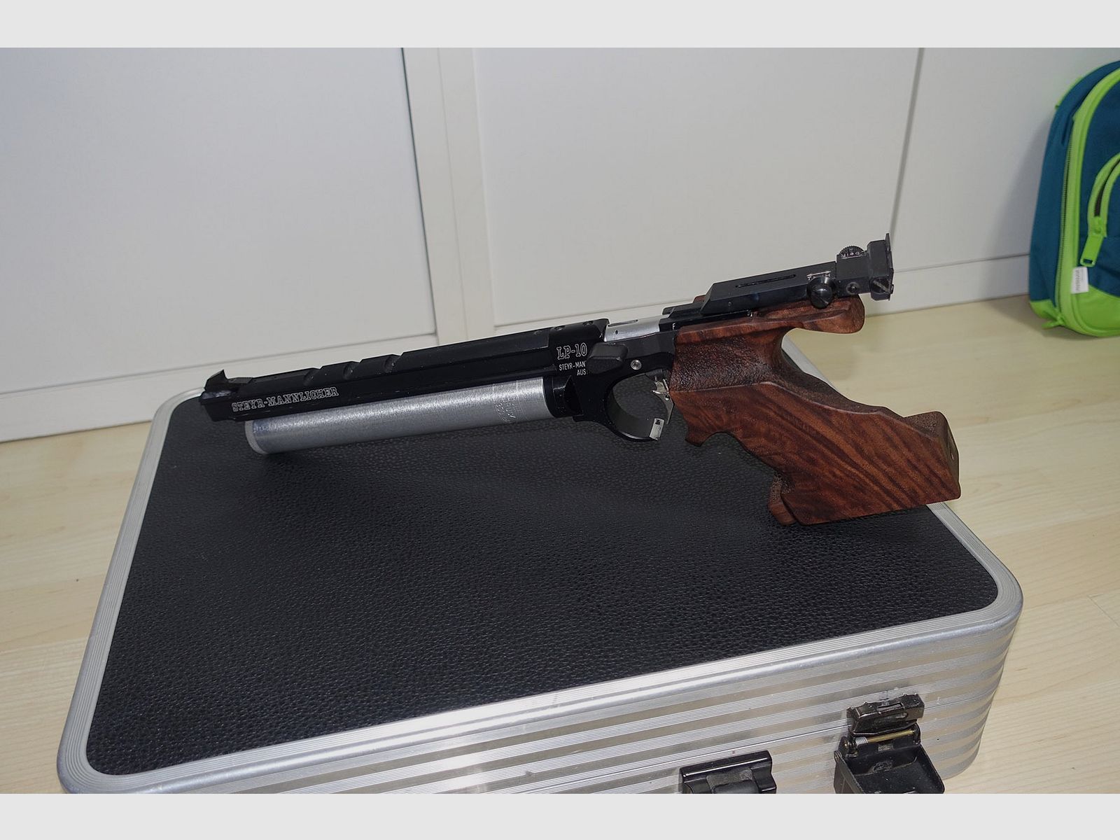 Steyr LP10 Pressluft Matchpistole / Links- oder Rechtsgriff