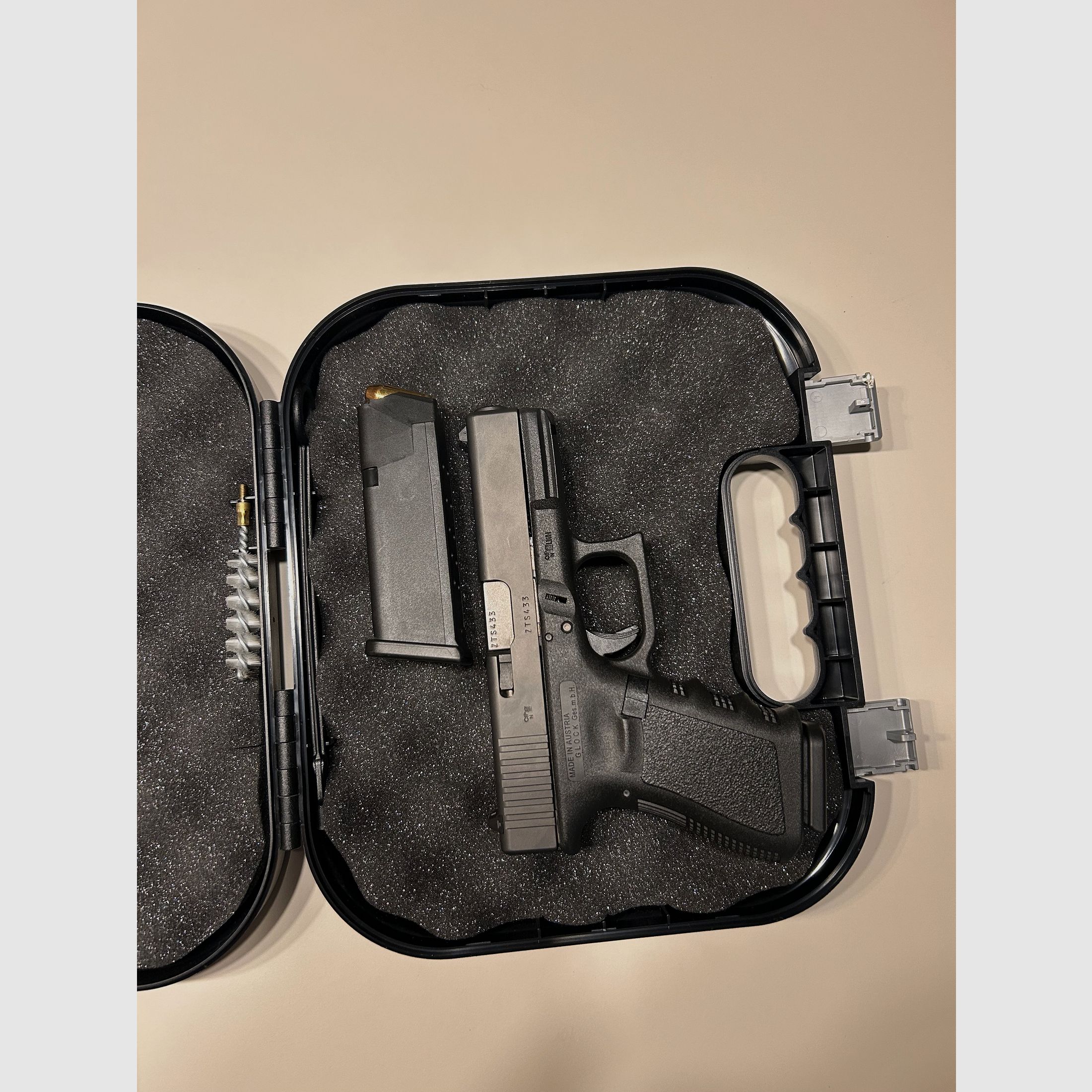 Glock 23 
