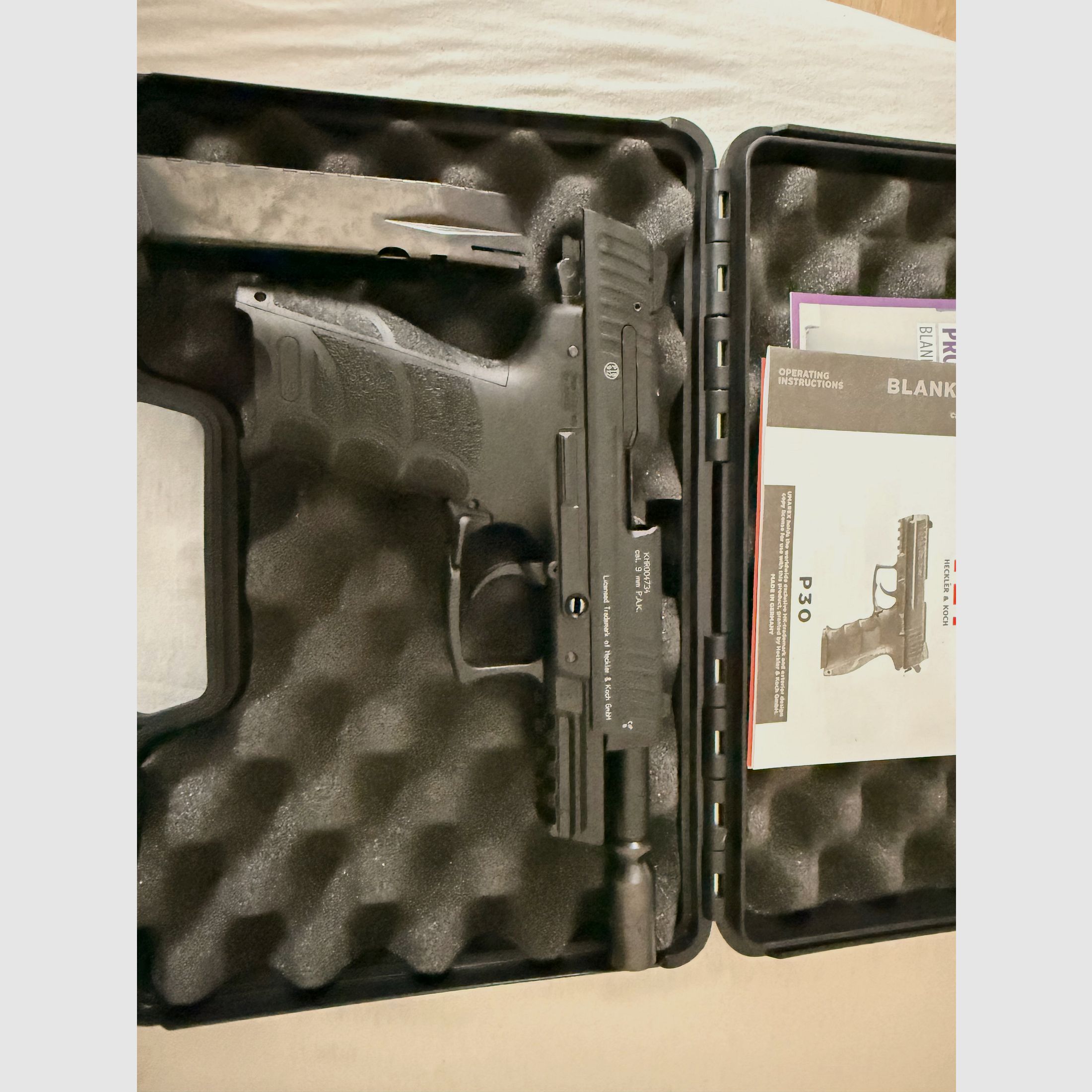 Schreckschuss P30 9mm P.A. met afschiet beker