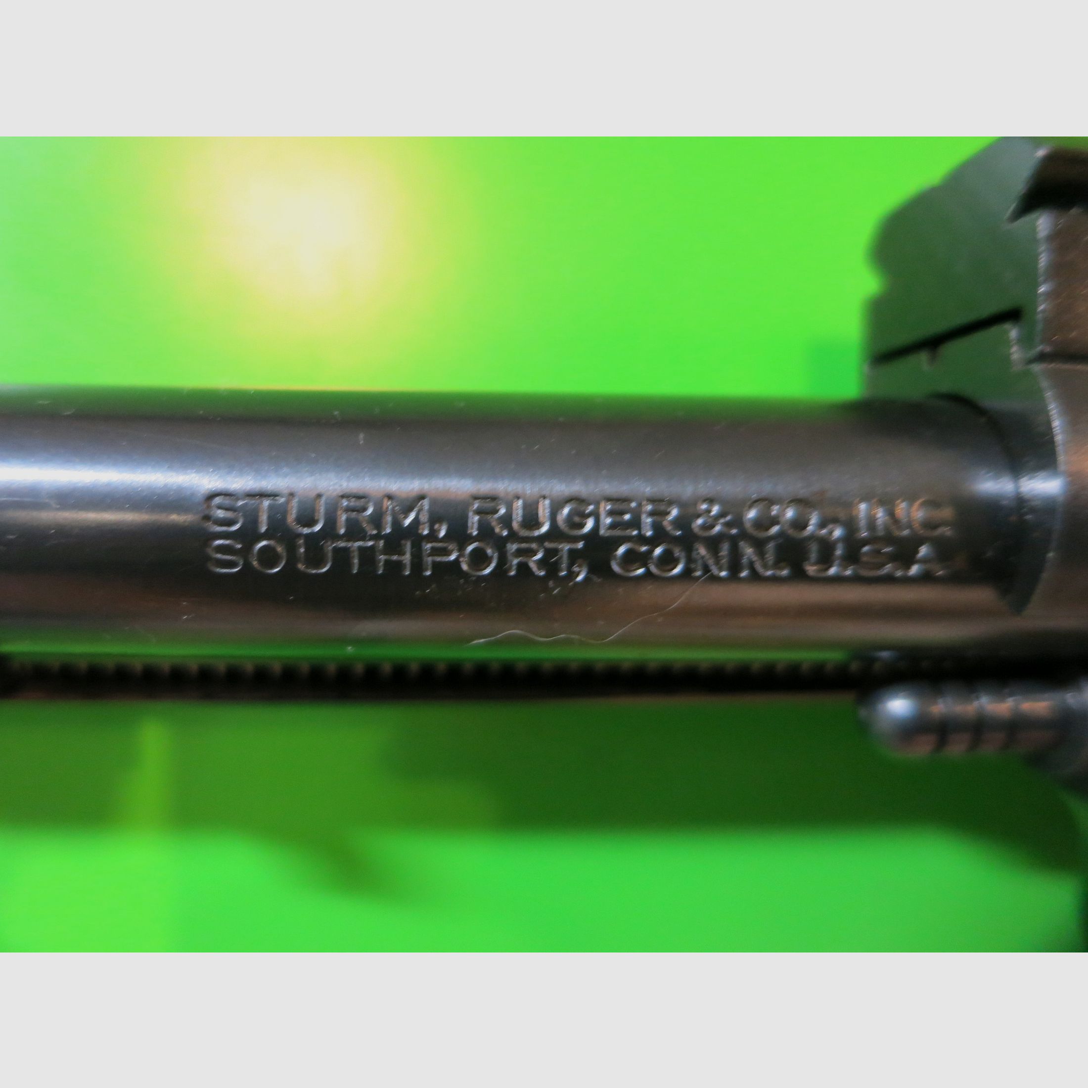 Revólver occidental, Sturm Ruger & Co., modelo Blackhawk, cañón de 7,5", .30 Carbine, riel Weaver #52-