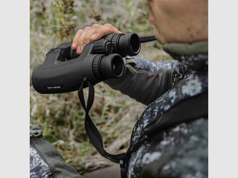 Leica GEOVID 10x42 3200.COM binoculars