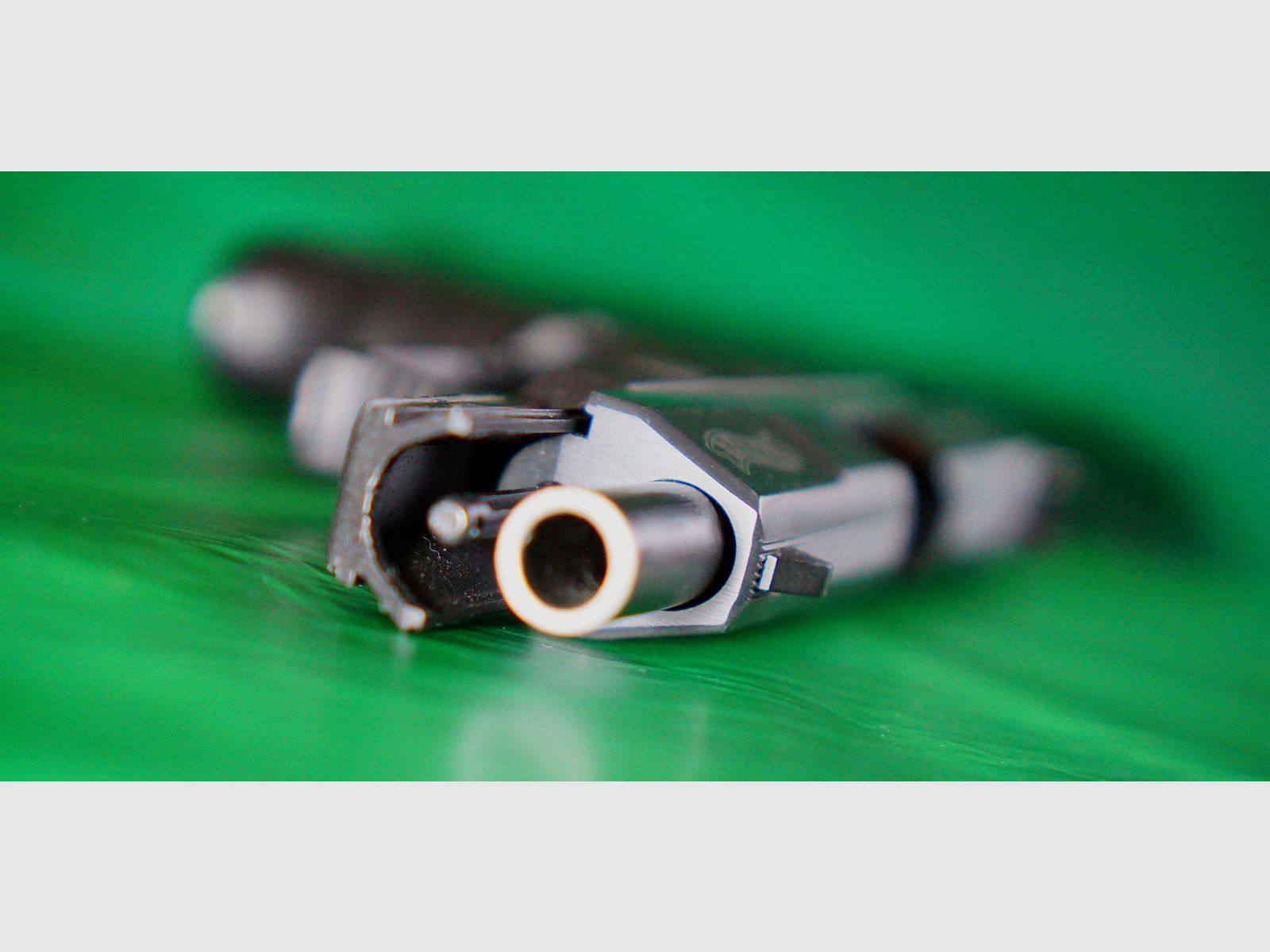Walther P99 blank firing pistol 9mm P.A.K. (PTB 637) with holster - P 99 with EXTRA deep barrel block