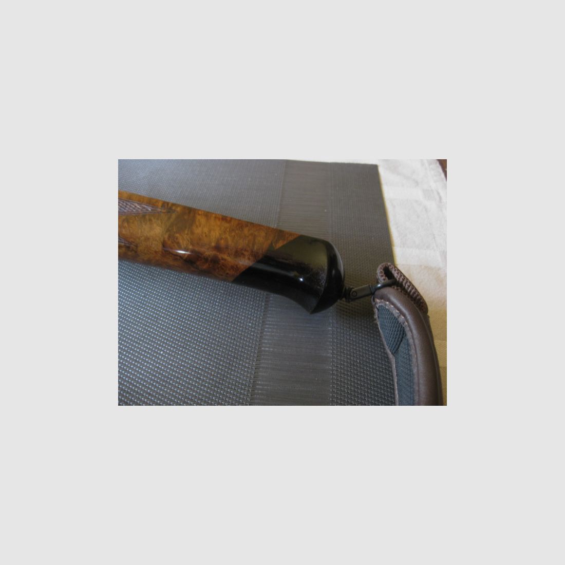 Absolutely UNIQUE COLLECTOR'S ITEM = Almost like new "Custom STEEL SYSTEM completion" with HAND-MODELED FULL ENGRAVINGS for R93, with custom-made right-handed semiweight stock and Category-11!! System is still one WITHOUT serial number!! Includes Blaser leather rifle sling!, image 10 of 17