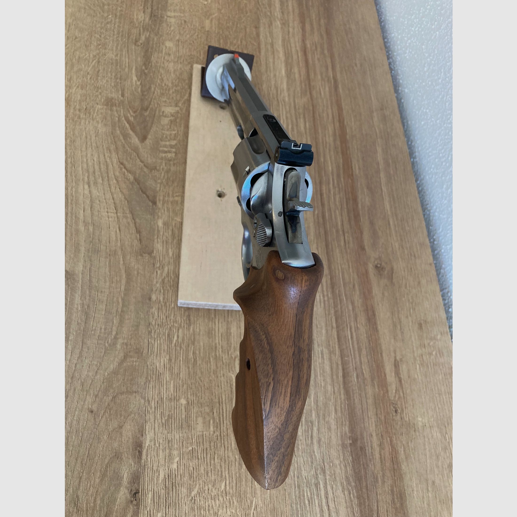 Smith & Wesson 357 Magnum, Bild 3 von 7