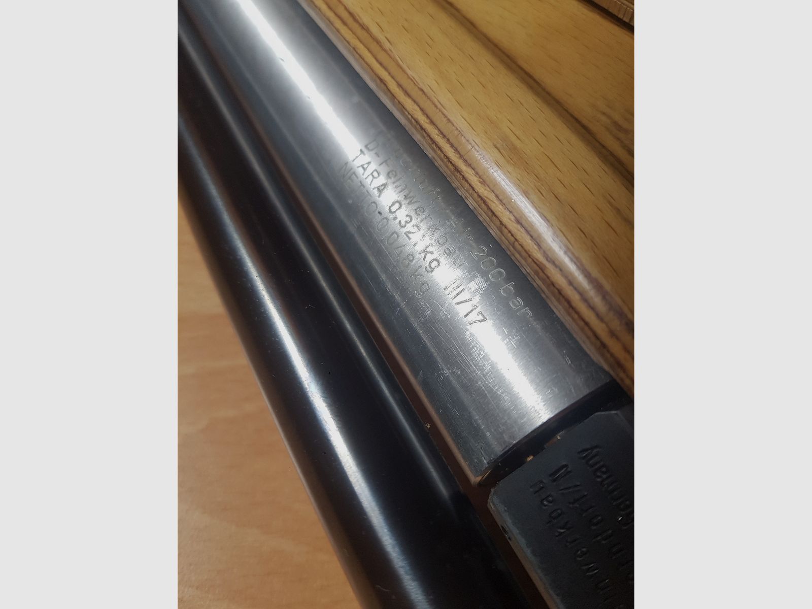 Fucile da competizione a compressione Feinwerkbau P70, con cuneo e diaframma per tiro di appoggio!