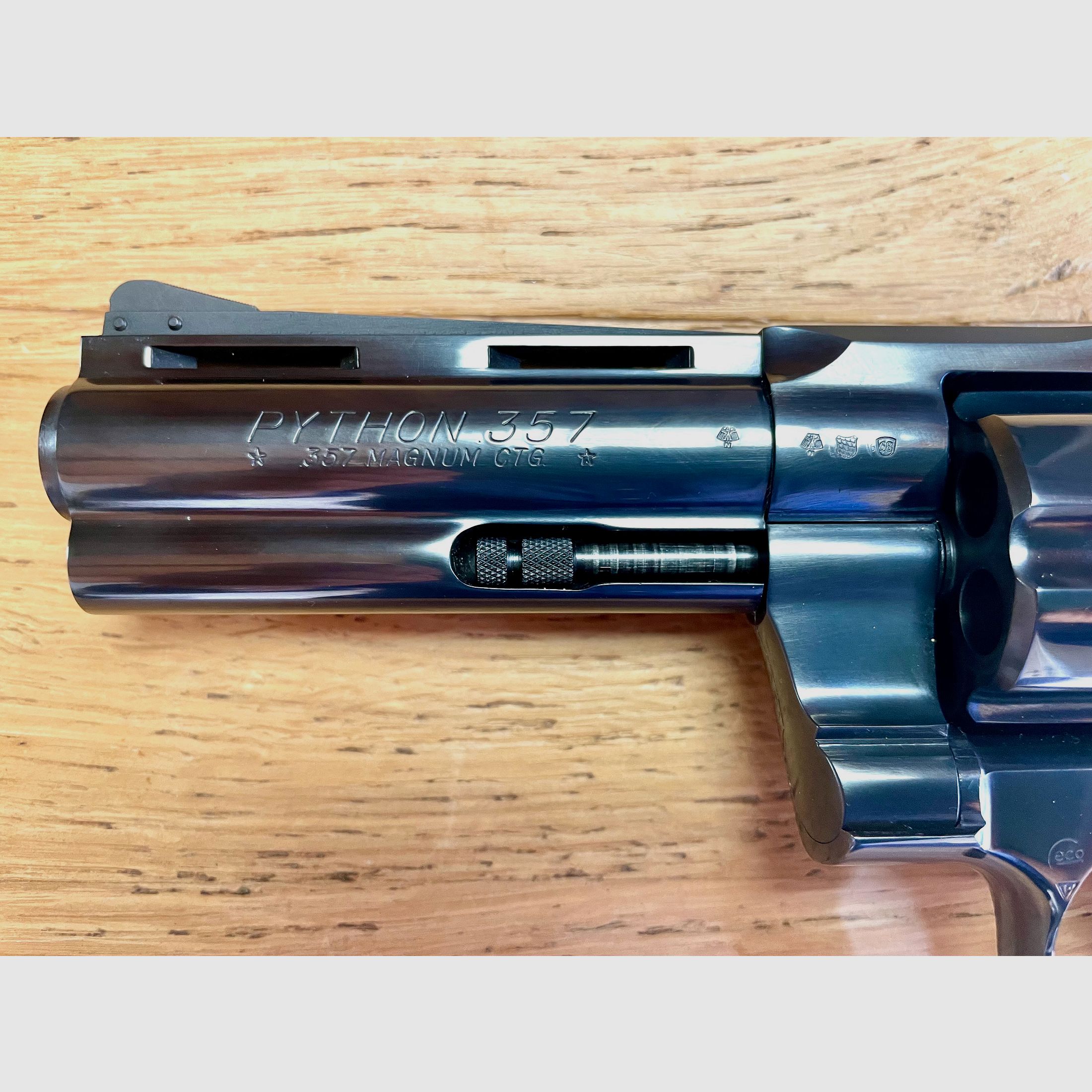 Colt Python .357Mag. CTG-  4" barrel length - Like new