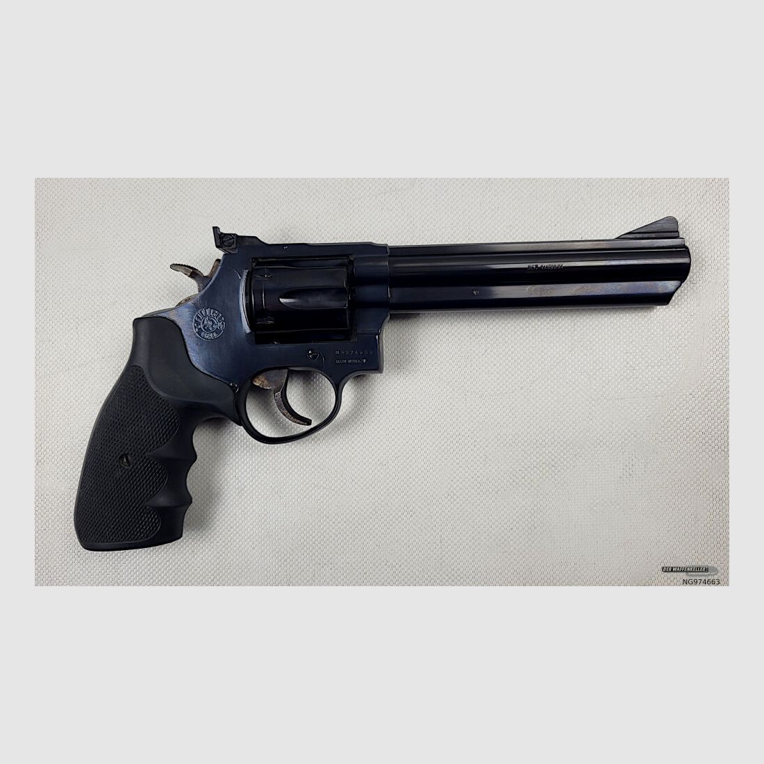 Taurus 689