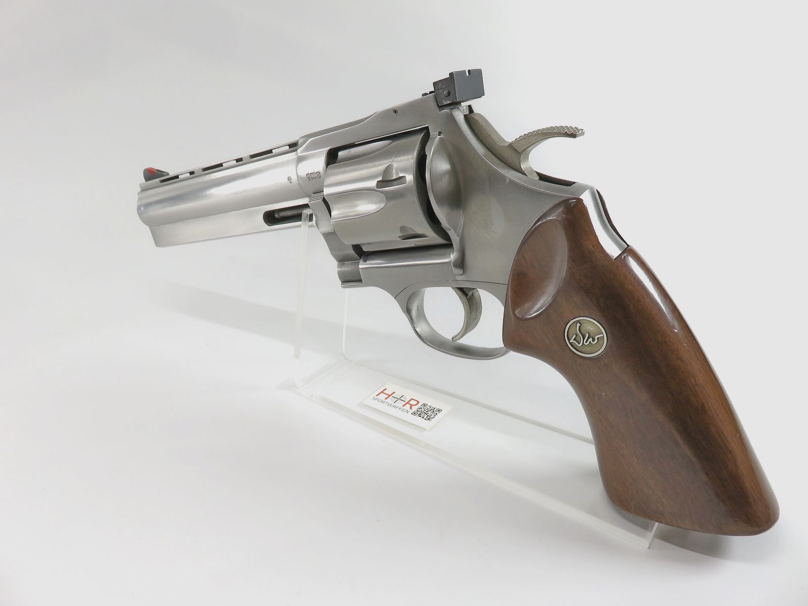 Revolver Dan Wesson Model 44, 6 Zoll UND 10 Zoll Austauschläufe, Kaliber .44 Magnum, Stainless, Target-Ausführung, Top-Zustand
