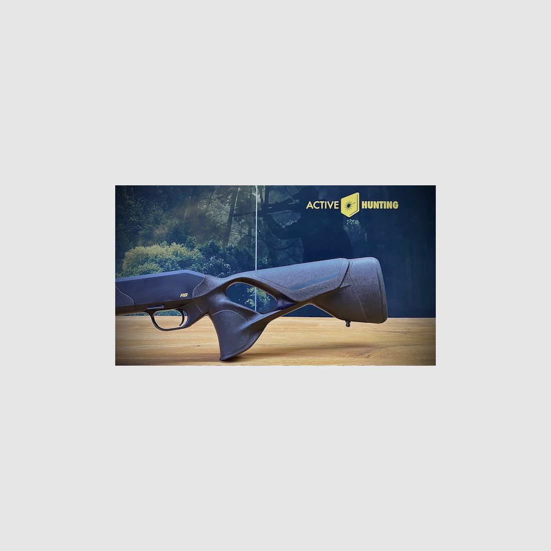 Blaser R8 Ultimate Schäftung / Schwarz-Braun / 17mm Kontur / Systemauslegung rechts