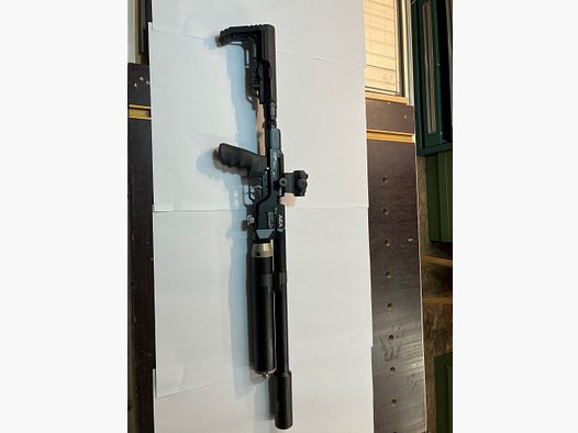 HP Max MK2 mit Schalldämpfer, Sig Romeo5 Rotpunktvisier und Zubehör