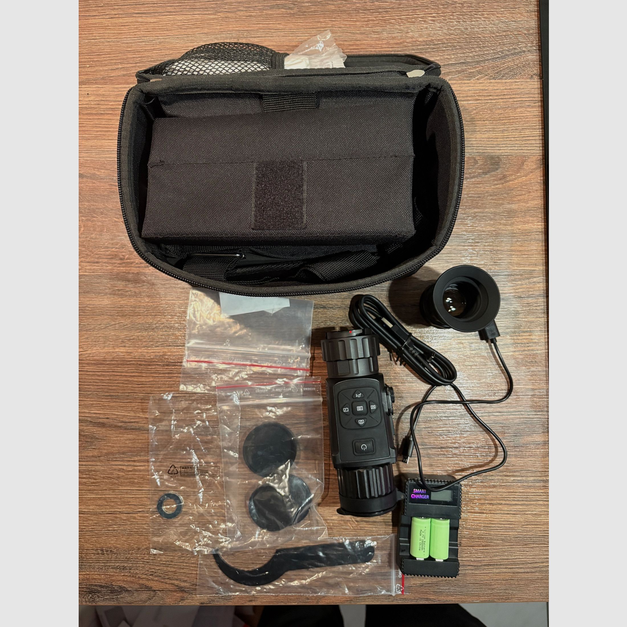 Komplettpaket: Wärmebild-Vorsatzgerät HIKMICRO Thunder