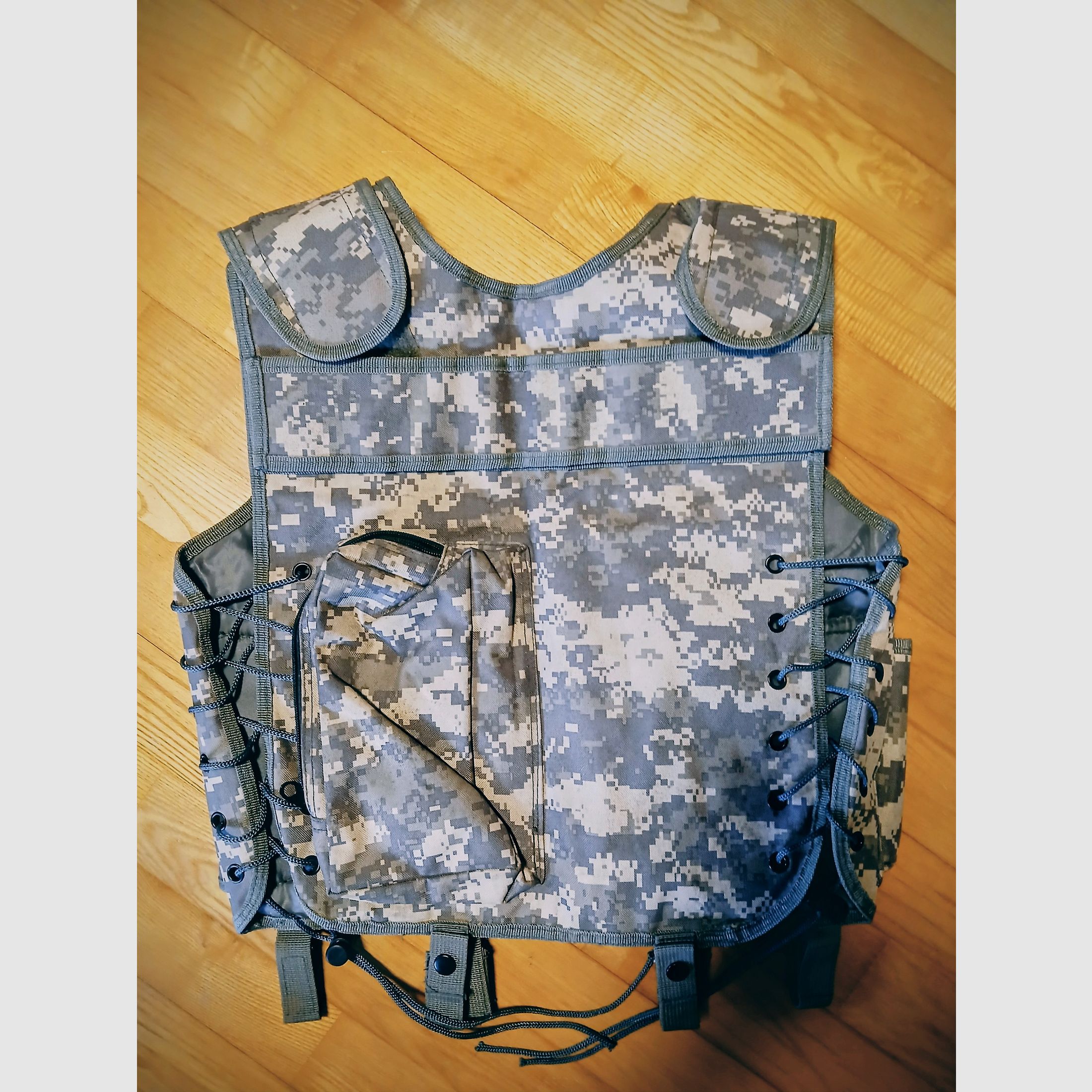 Tactical Combat Vest (SWAT Vest)