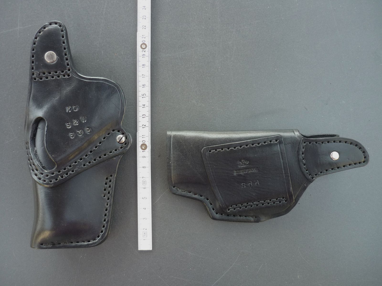 HKDesign Holster  Art. Nr.  002 : Einfachholster mit Snapverschluß  -  für:  S&W 639 bzw. PP8-  für Rechtshänder