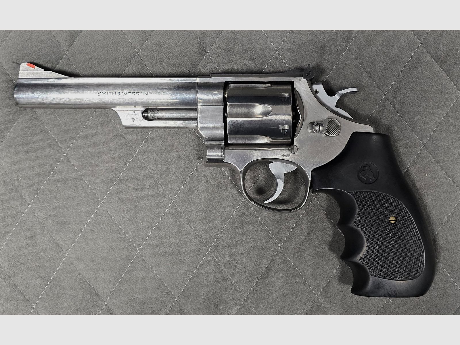 Modell: Smith & Wesson (#1552), ohne (Waffe ohne Besonderheiten) - Kaliber: .44RemMag (#182)