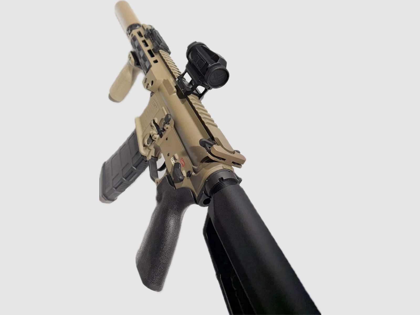 LMT Defense Mars-L „London Police PDW“ FDE 8″ / 5.56×45 Komplettangebot, Bild 4 von 4