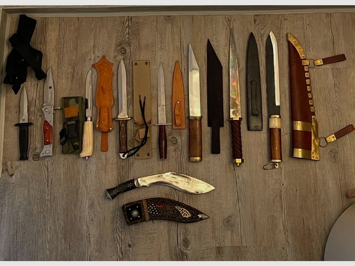 Konvolut verschiedener Messer