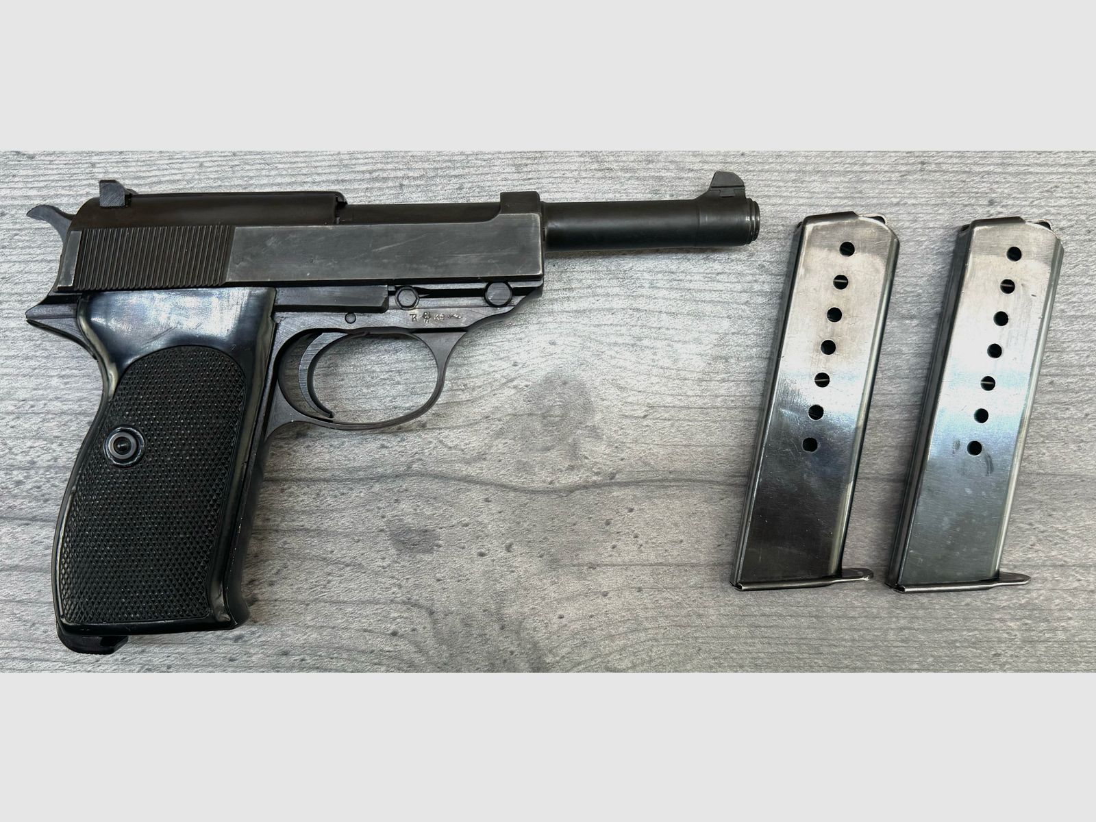 Carl Walther Waffenfabrik Ulm P38, 2x Magazine, Kal.: 9mm Luger