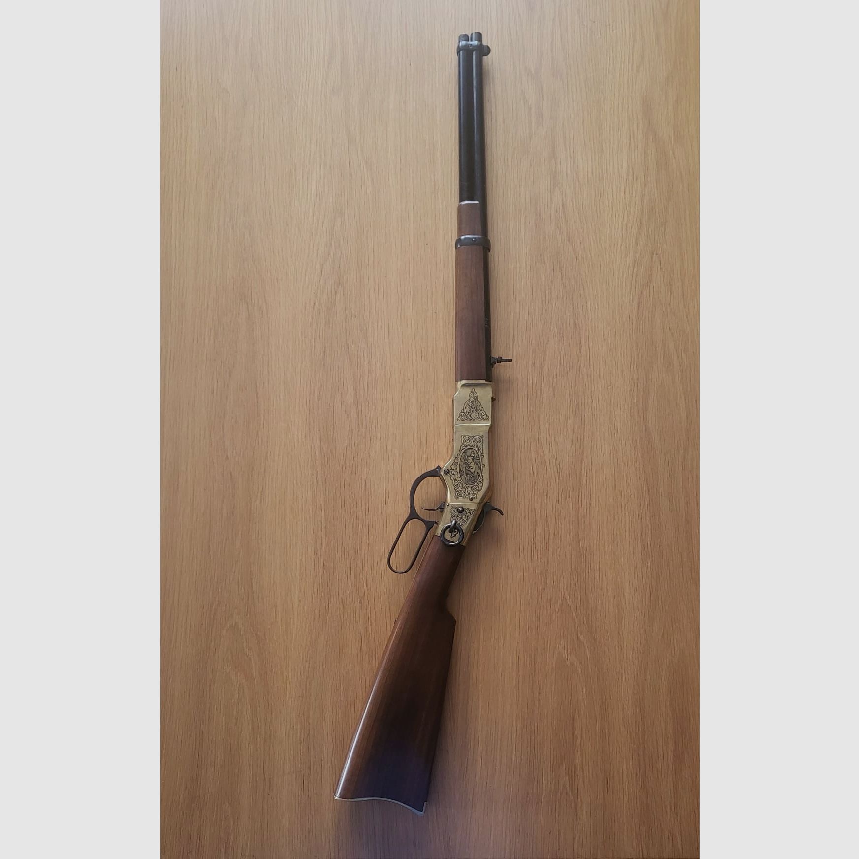 Uberti M 1866 Yellow Boy Unterhebelrepetierer 22 lfb