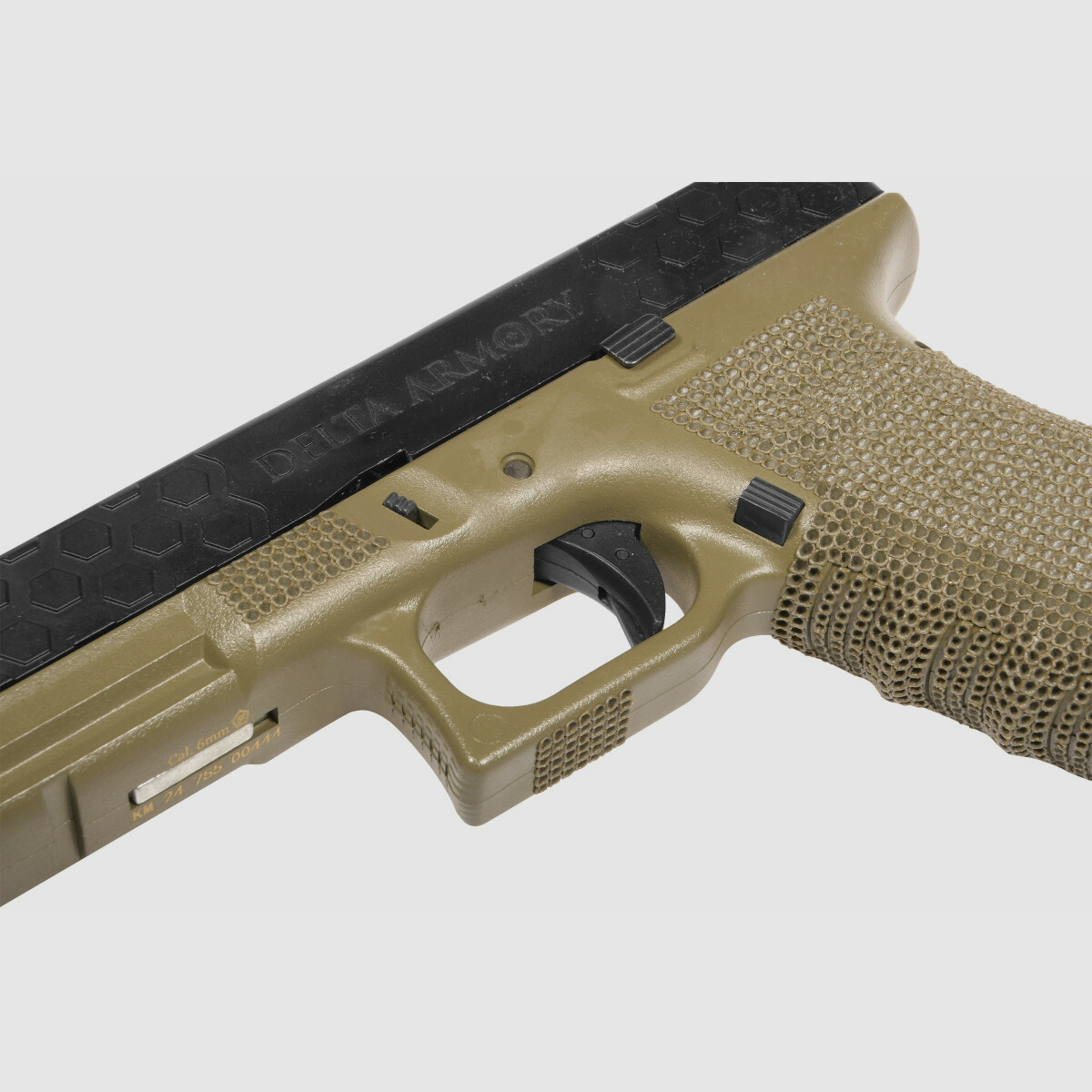 P03 GBB Airsoft Pistole in Oliv | Delta Armory