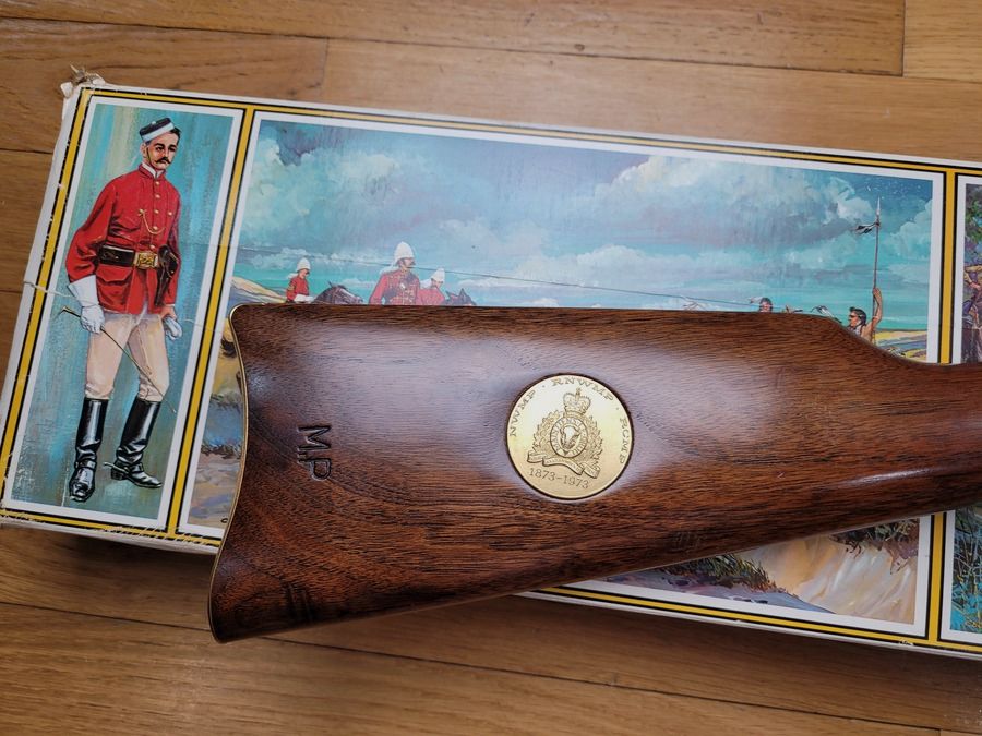 Sehr schöne Winchester Commemorative – „RCMP Centennial 1873-1973“ – Musket 1894 – 9.500 Ex. – 30-30 Win – Originalverpackung – Perfekter Zustand, Bild 3 von 24