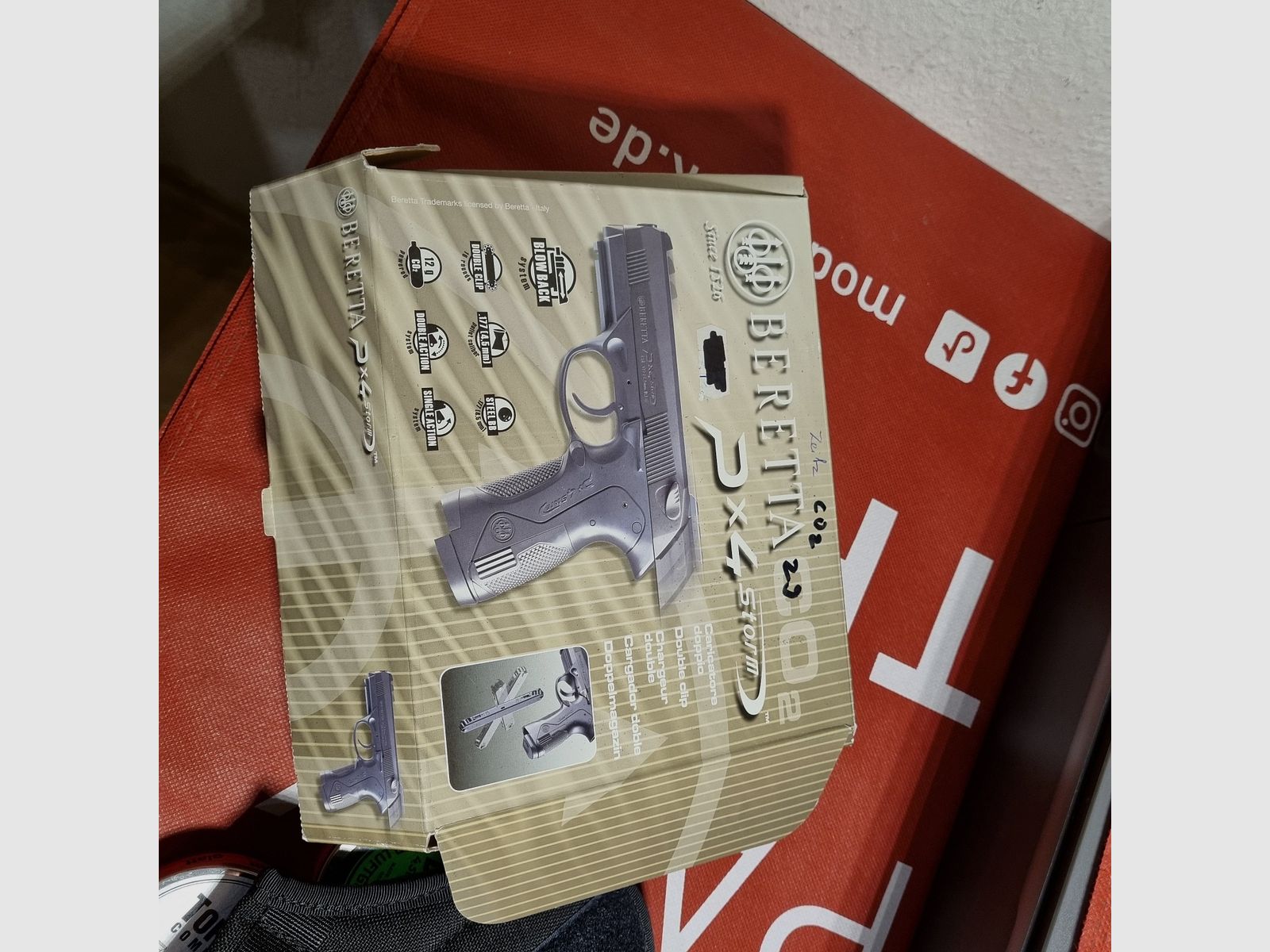 Pistola CO2 Beretta Px4 Storm, 500 diablos y balas redondas