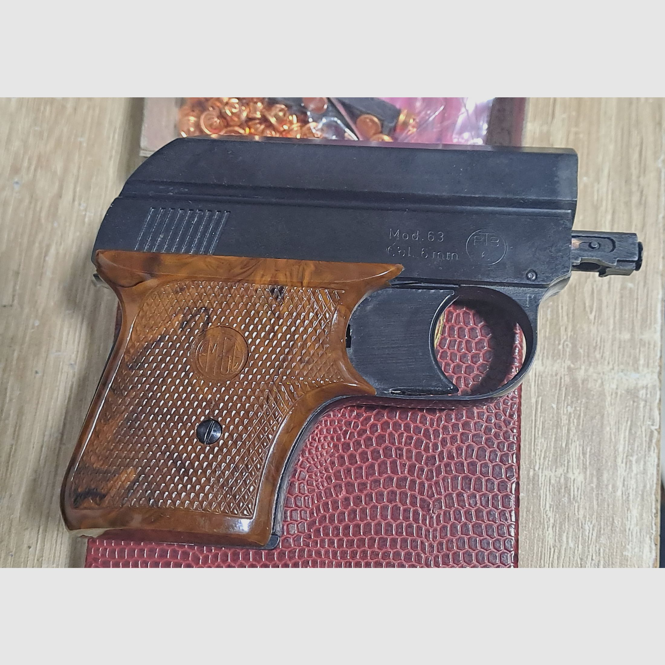 EM-GE Mod. 63 cal. 6 mm Flobert/ PTB 6 with spare magazine in original packaging!