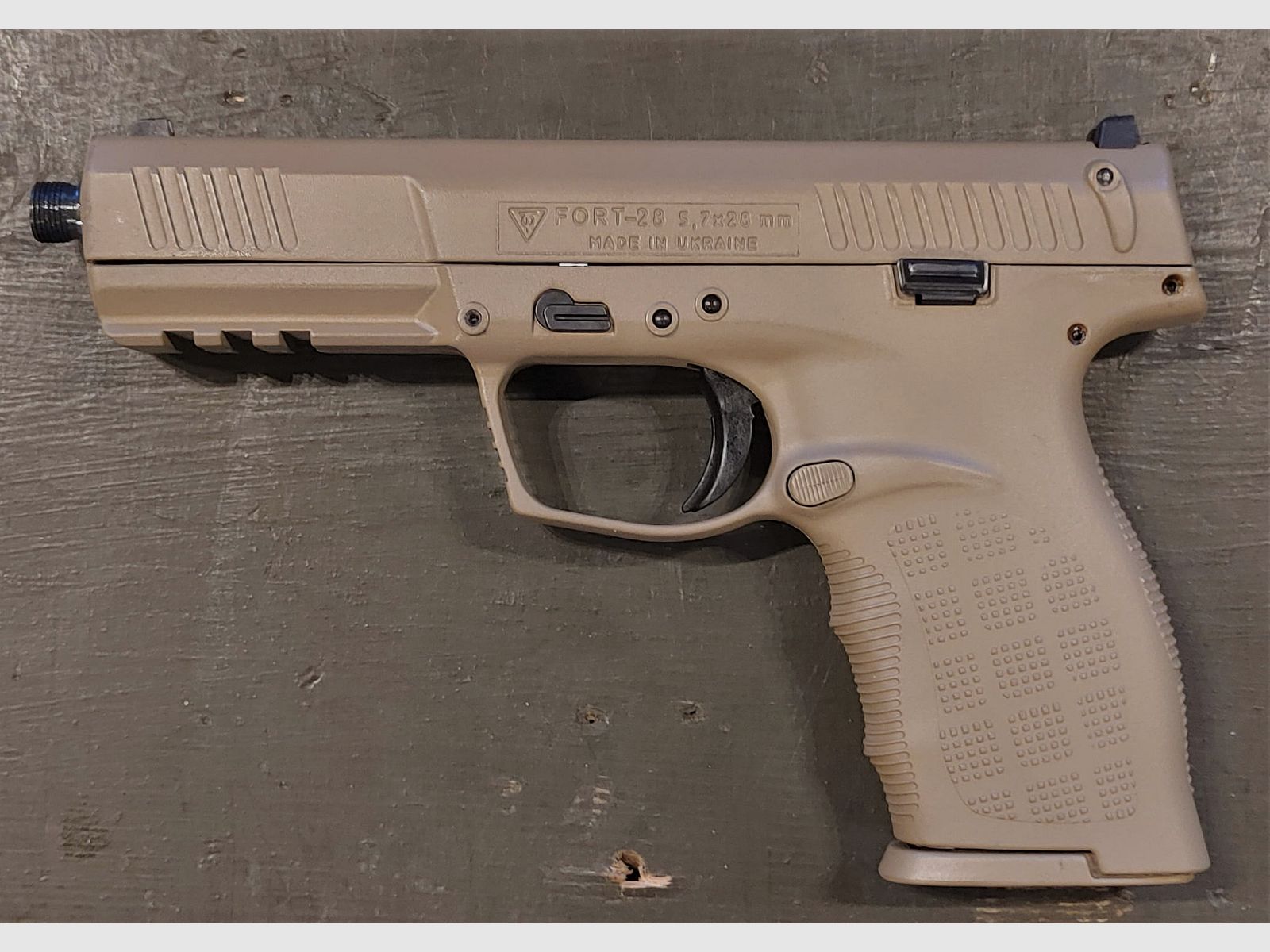 Selbstladepistole Fort 28 FDE GW Kal. 5,7x28mm