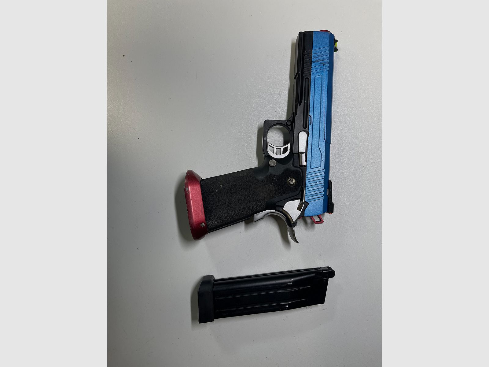 Pistola de airsoft Double Bell Hi-Capa 5.1 de metal completo CO2BB 6mm BB bicolor