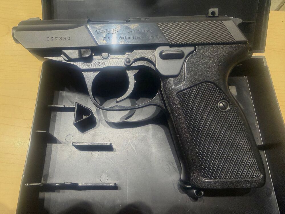 Walther P5