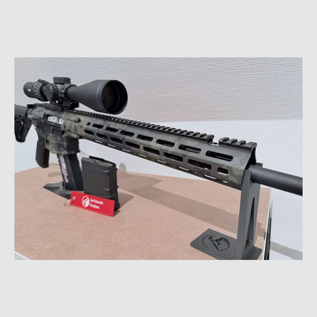 Savage Arms MSR10 Hunter Midnight Camo z Meopta