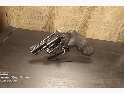 SMITH & WESSON Model 36