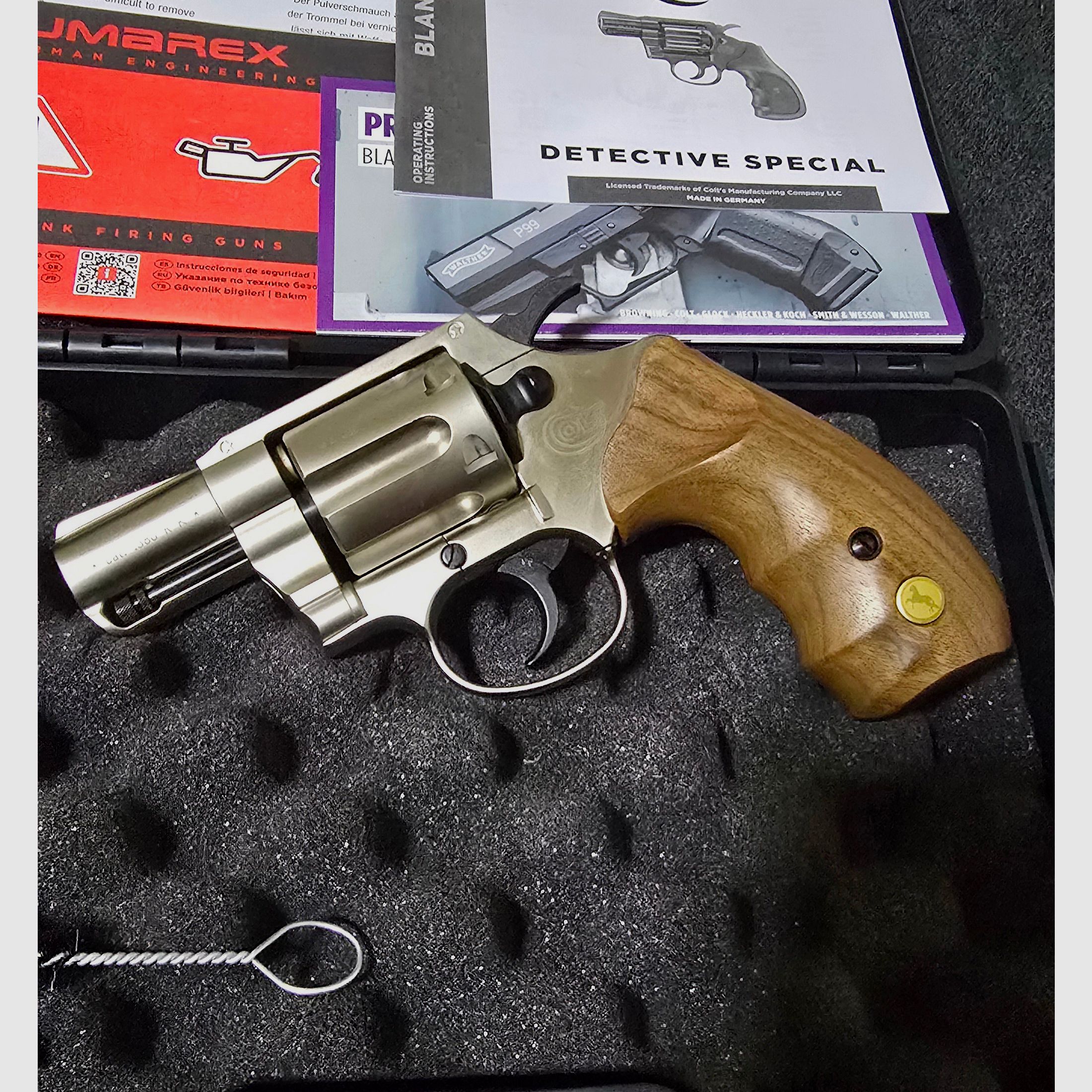 Colt Detective Spec. 9mm RK blank nickel wood