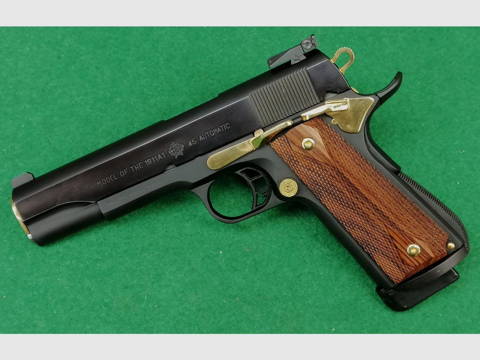 Norinco 1911-A1 Gold Sondermodell Kaliber .45Auto / .45 ACP