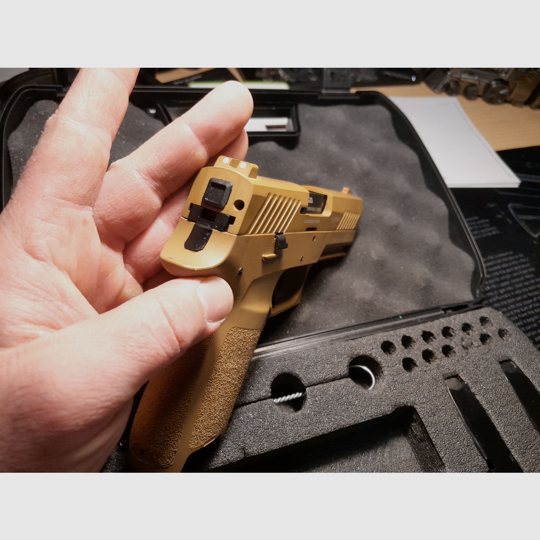 Sig Sauer P320 9mm pak