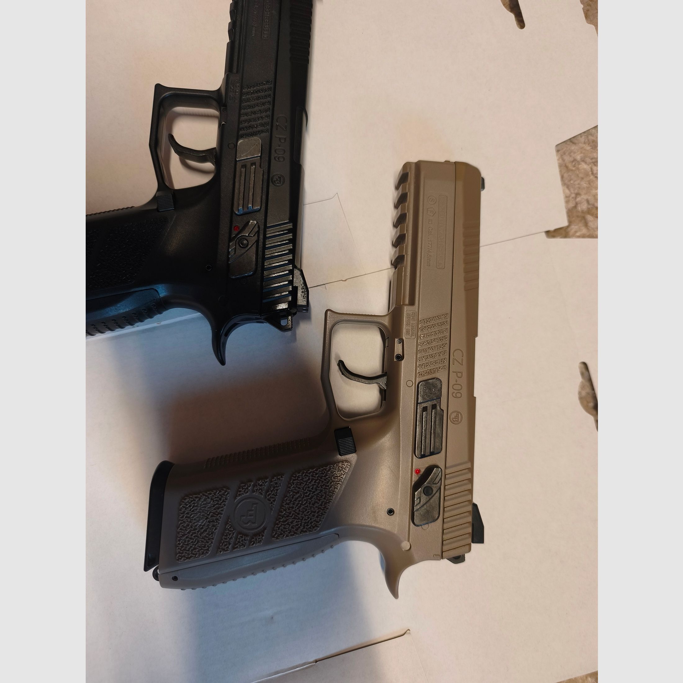 2x CO2 Pistool CZ P-09 4,5mm