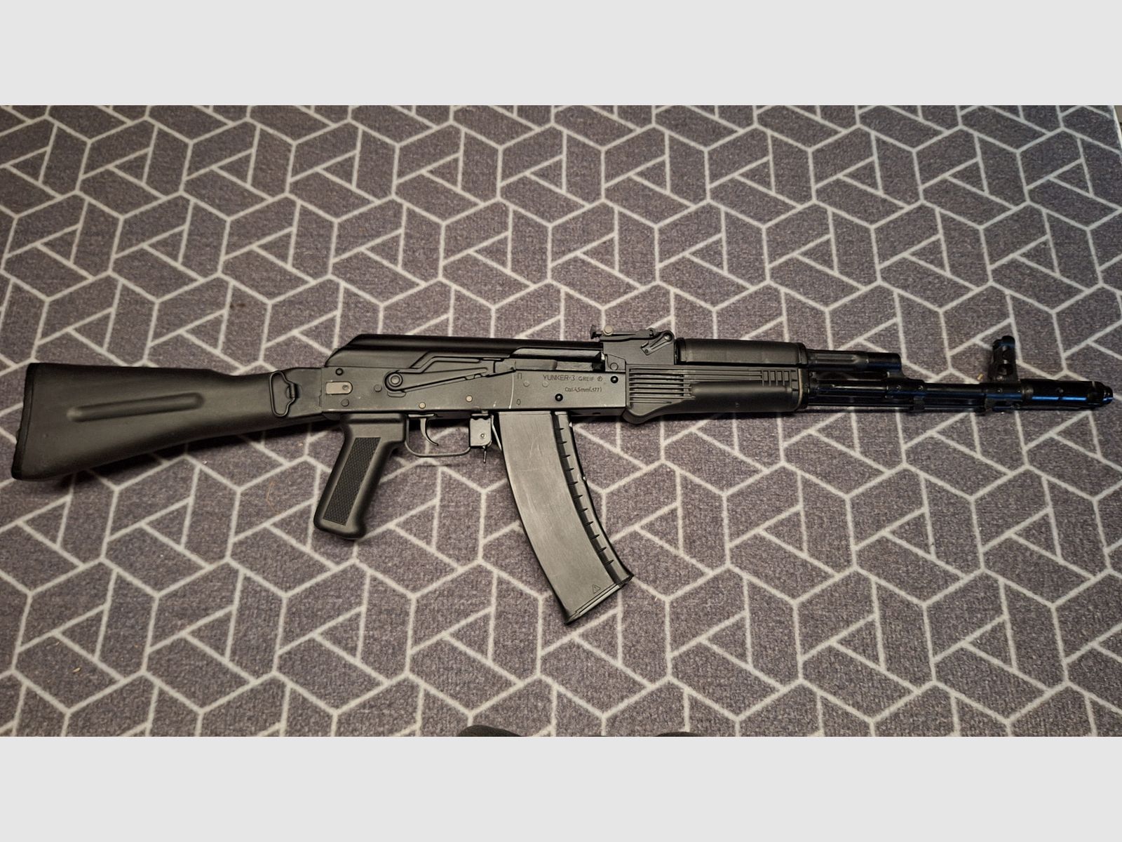 Original AK74M CO2 4.5mm Yunker full steel Kalashnikov - NEW!