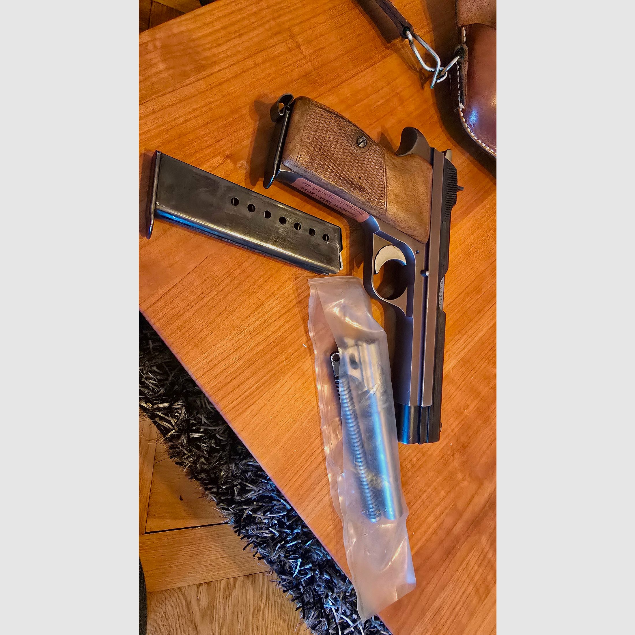 <SIG P210-2 matching number | 9mm + 7.65 interchangeable barrel | Top condition | Collector's item