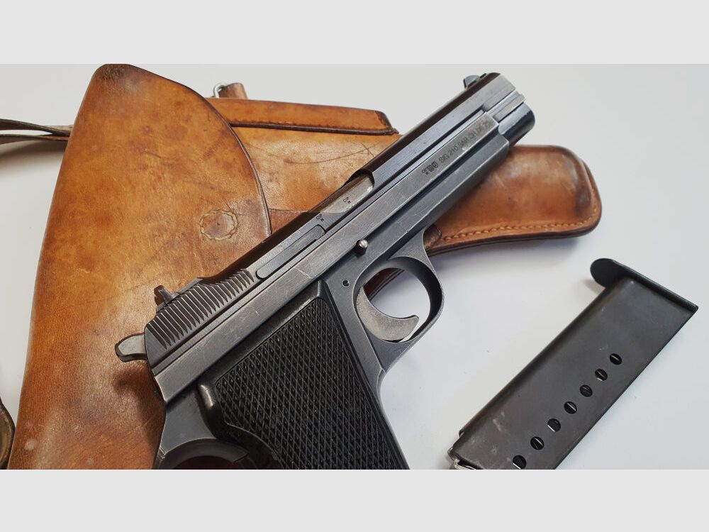 SIG Pistole SIG P210-2 im Kaliber 9mm Luger (9x19) Inkl. Holster und Reservemagazin,MADE IN SWITZERLAND