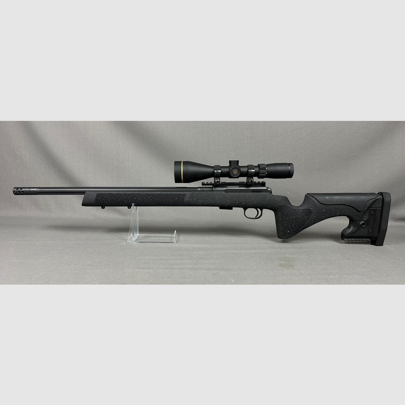 CZ 457 LRP in .22 lr  Black Threaded 20"  mit Leupold VX-Freedom 3-9x50