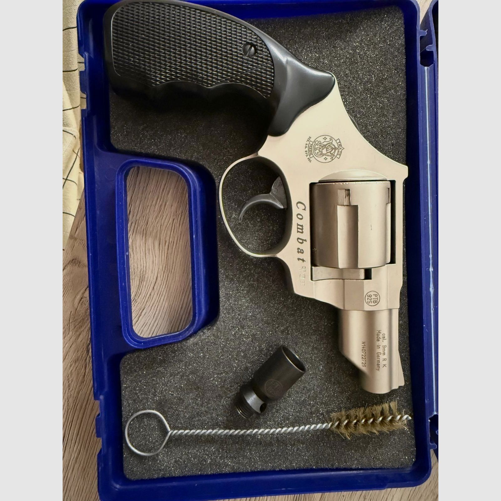 Smith&Wesson Combat Blank Firing Revolver