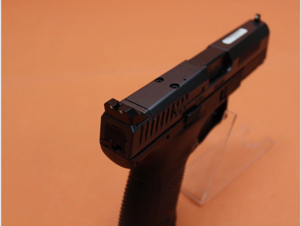CZUB Ha.Pistolet 9mmLuger CZUB CZ P-10C OR Prêt pour optiques 102mm Canon/ pour viseur point rouge (9mmPara/9x19)