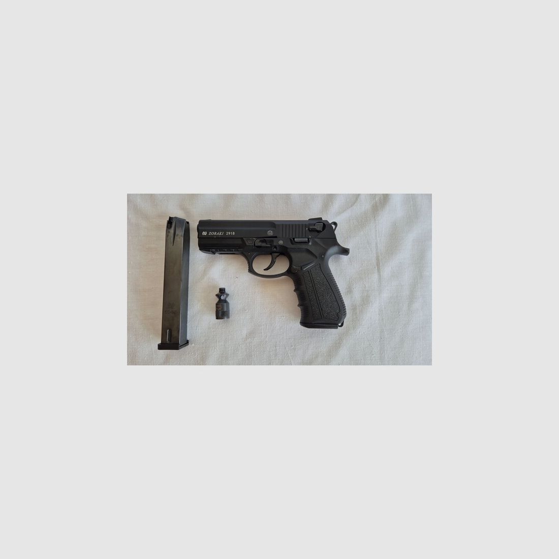 Zoraki 2918 Kal. 9 mm P.A.K. schwarz + Zusatzmagazin und Schnellader