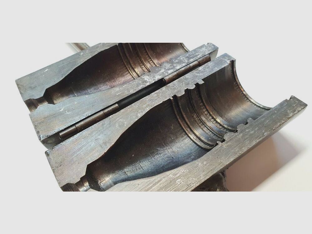 Rarità sconosciuta: Stampo per fusione di artiglieria da 45 mm - Unione Sovietica della Seconda Guerra Mondiale PAK (BR-240) / Produzione di deposito