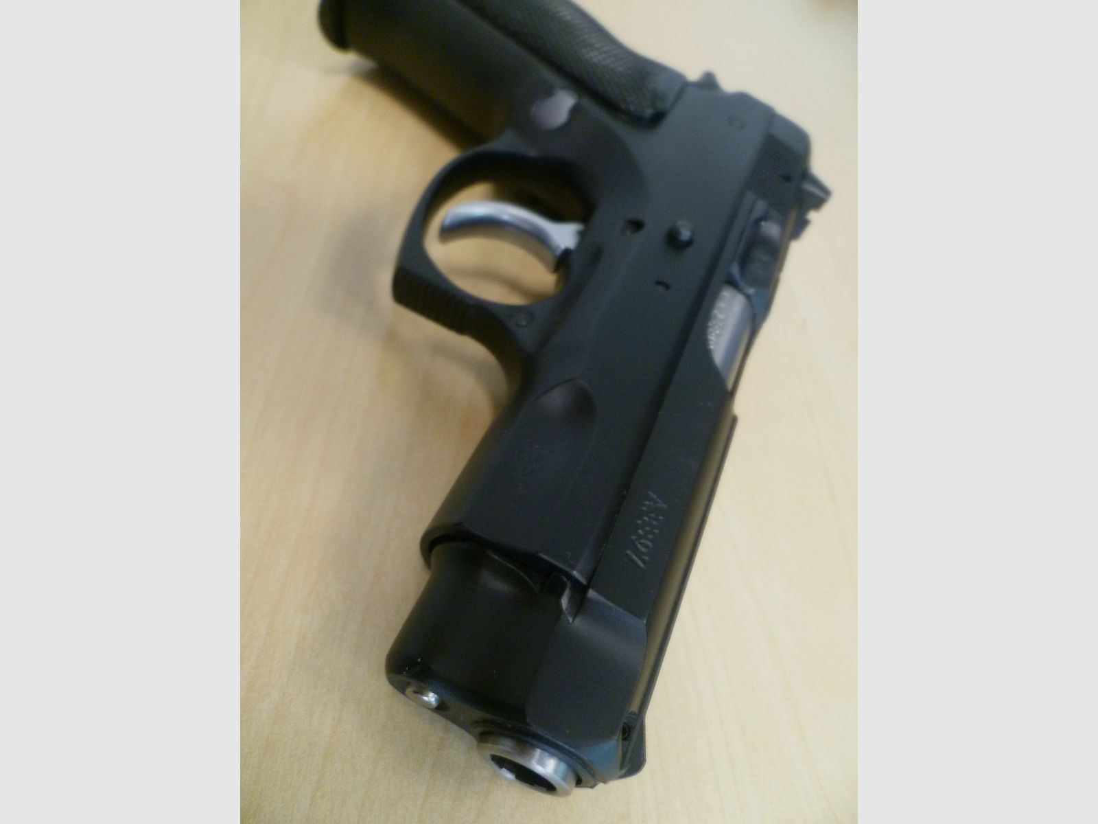 Pistole CZ 75 Compact  -  9mm Luger
